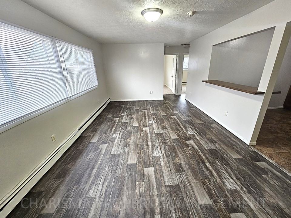 700 West 6th Street #2 - Photo 2 of 18