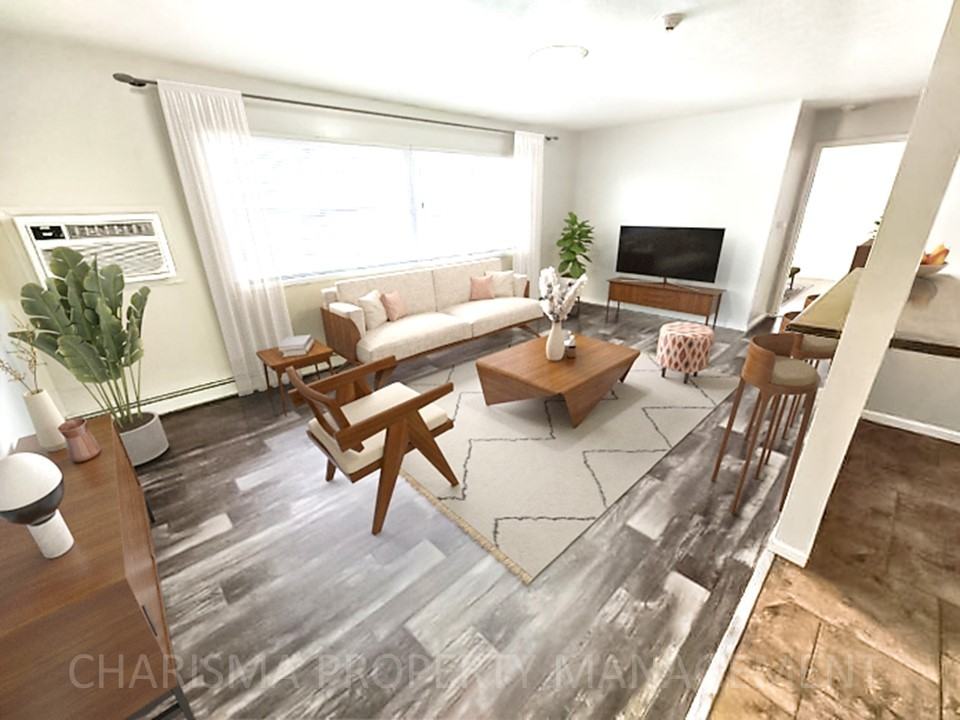 700 West 6th Street #2 - Photo 5 of 18