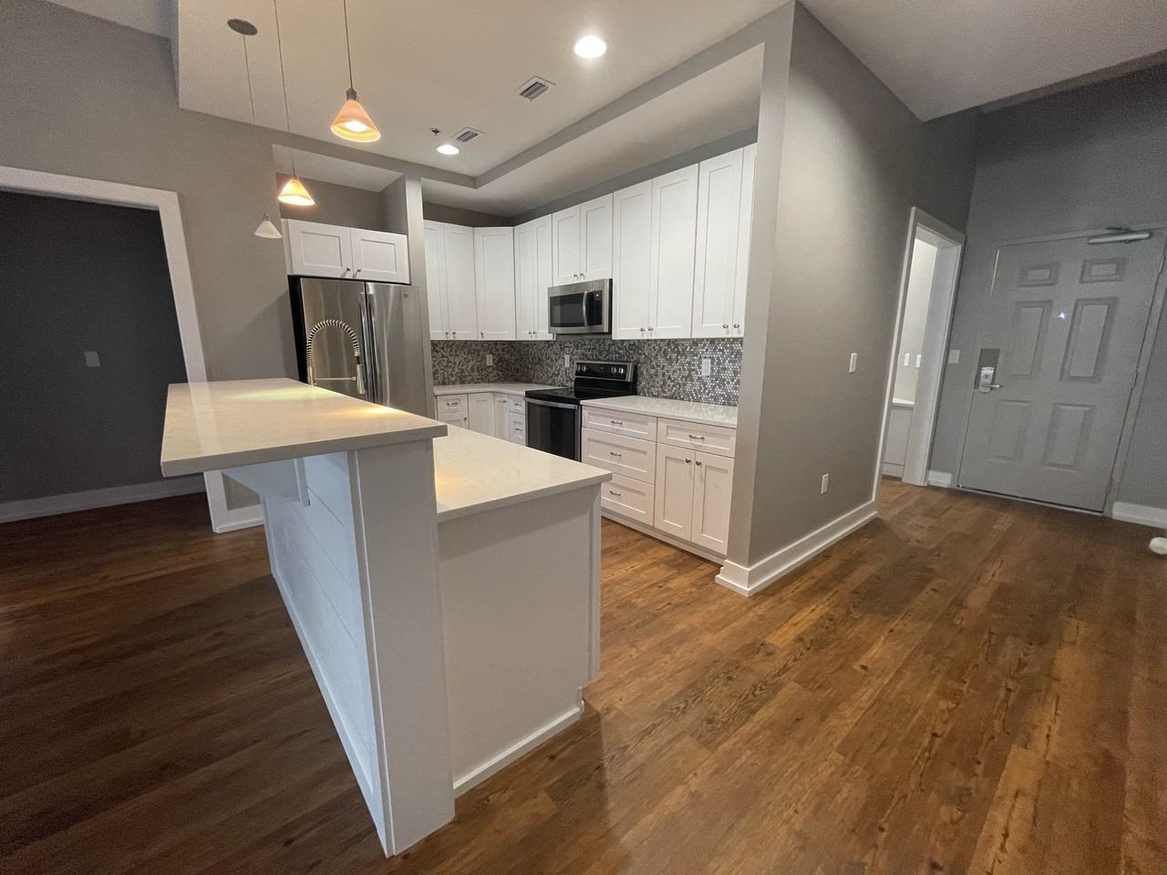 124 Good Morning St #204 - Photo 3 of 21