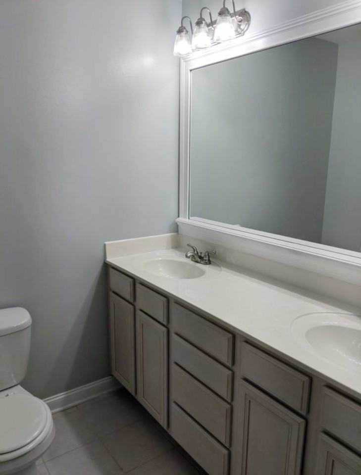 1387 Bluff Ave #B - Photo 3 of 11