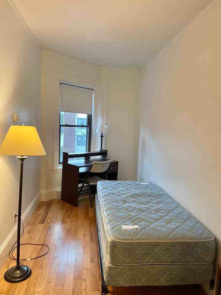 1061 Beacon St #8K - Photo 3 of 7