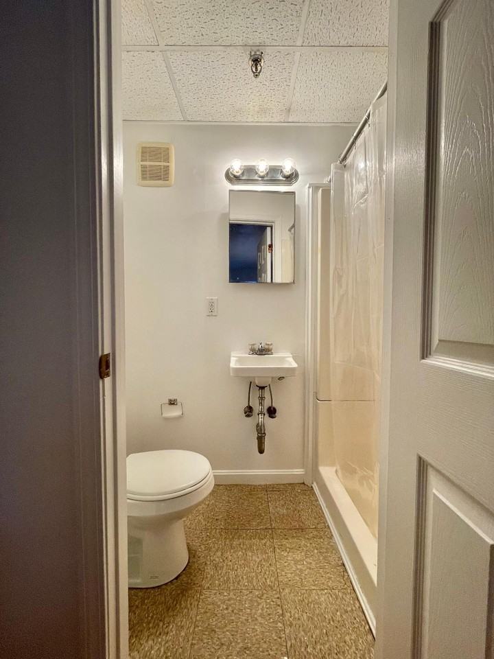 1061 Beacon St #8K - Photo 7 of 7