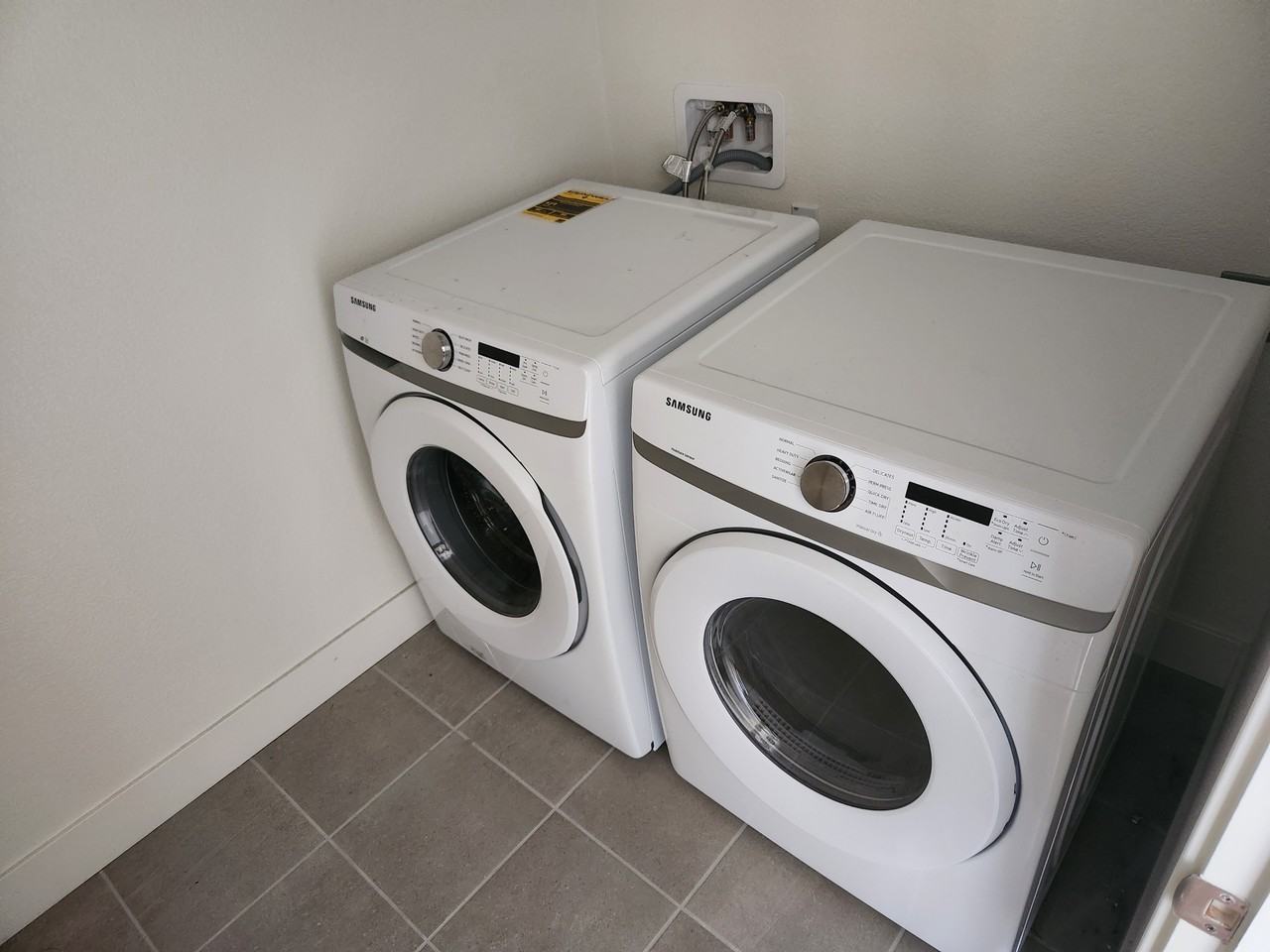 Reunion Ct #C - Photo 3 of 10