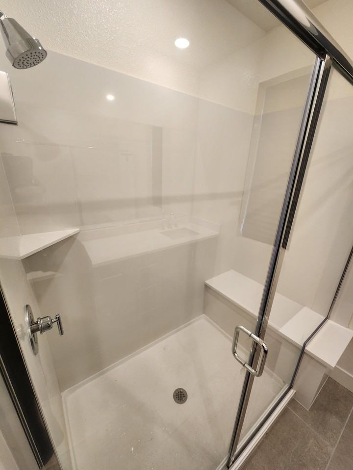 Reunion Ct #C - Photo 5 of 10