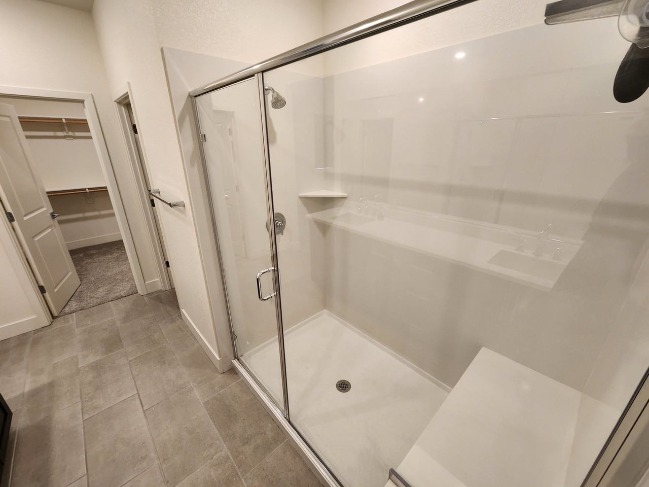 Reunion Ct #C - Photo 4 of 10