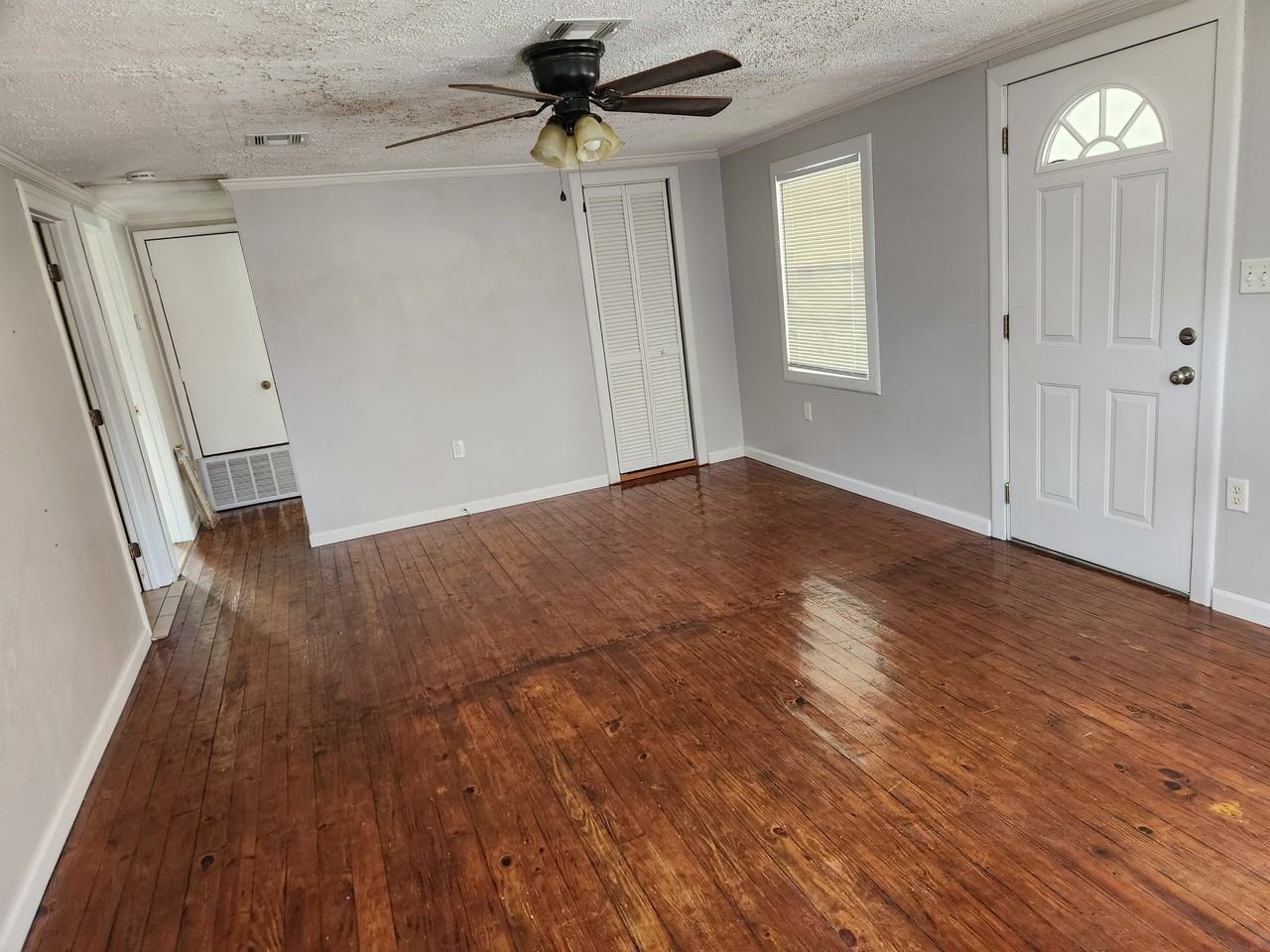 4045 Miami Ave #NA - Photo 3 of 7