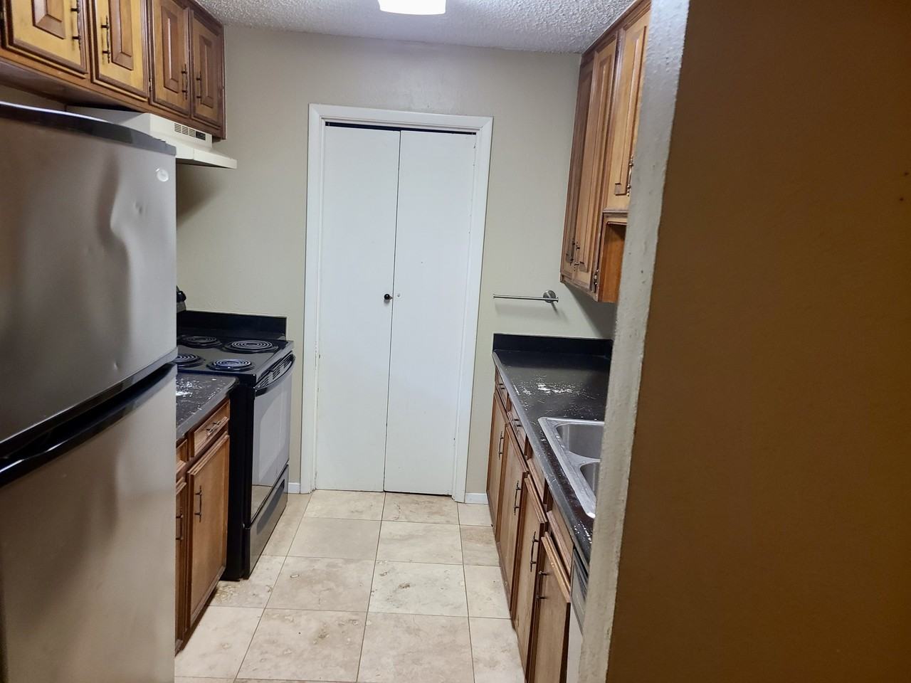 7608 Bridges Ave #B - Photo 6 of 35