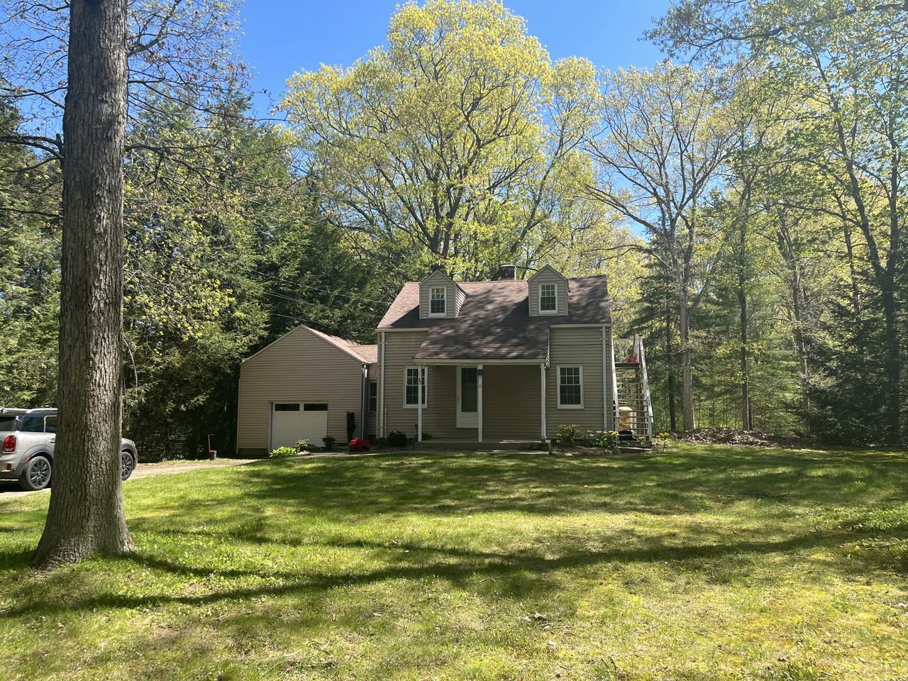 32 Old Town Road #2ndFL