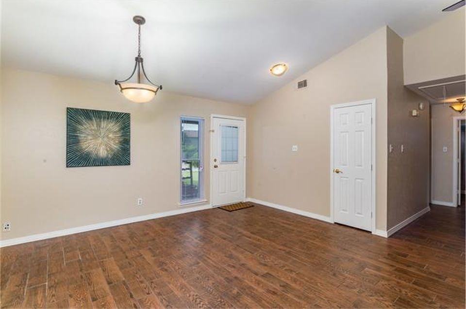 5100 Hilltop Ct #NA - Photo 6 of 21