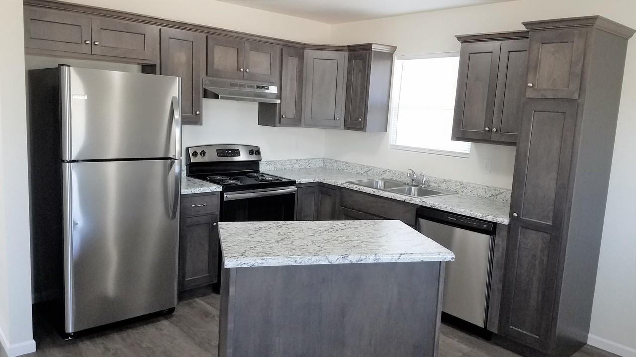 123 Scarsdale Cir #0 - Photo 3 of 9