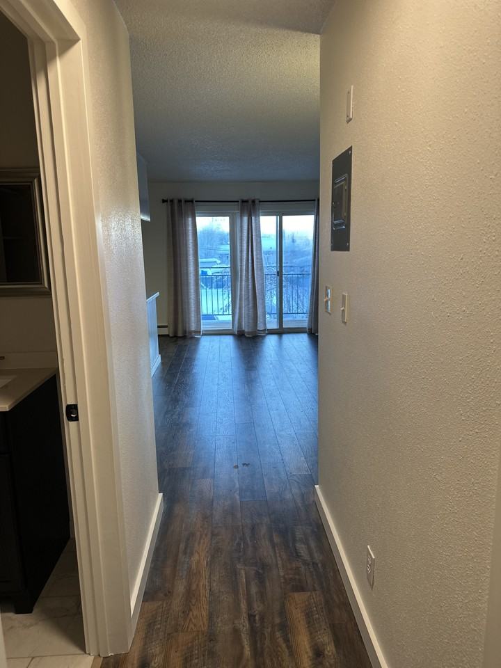 822 16th Ave #10 - Photo 3 of 21