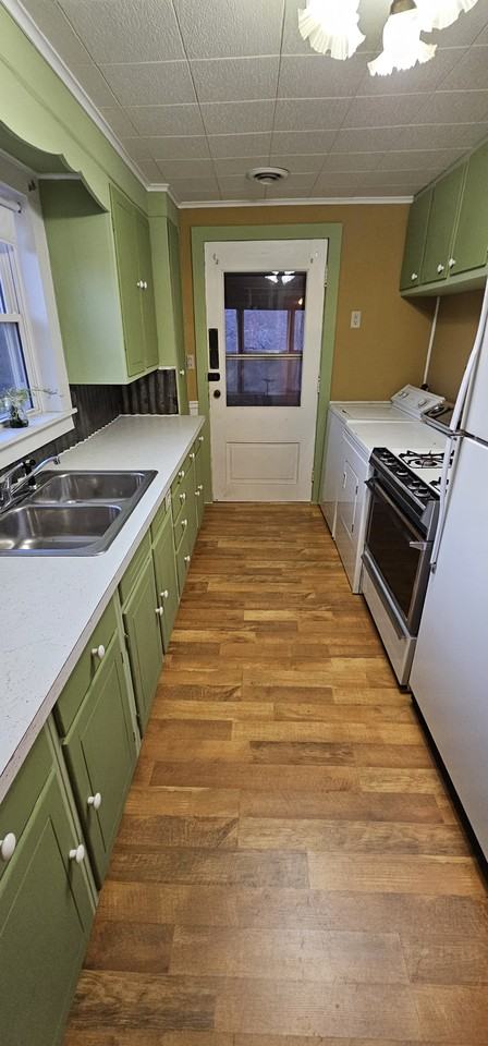 24 Mulberry St #24-5 - Photo 3 of 19