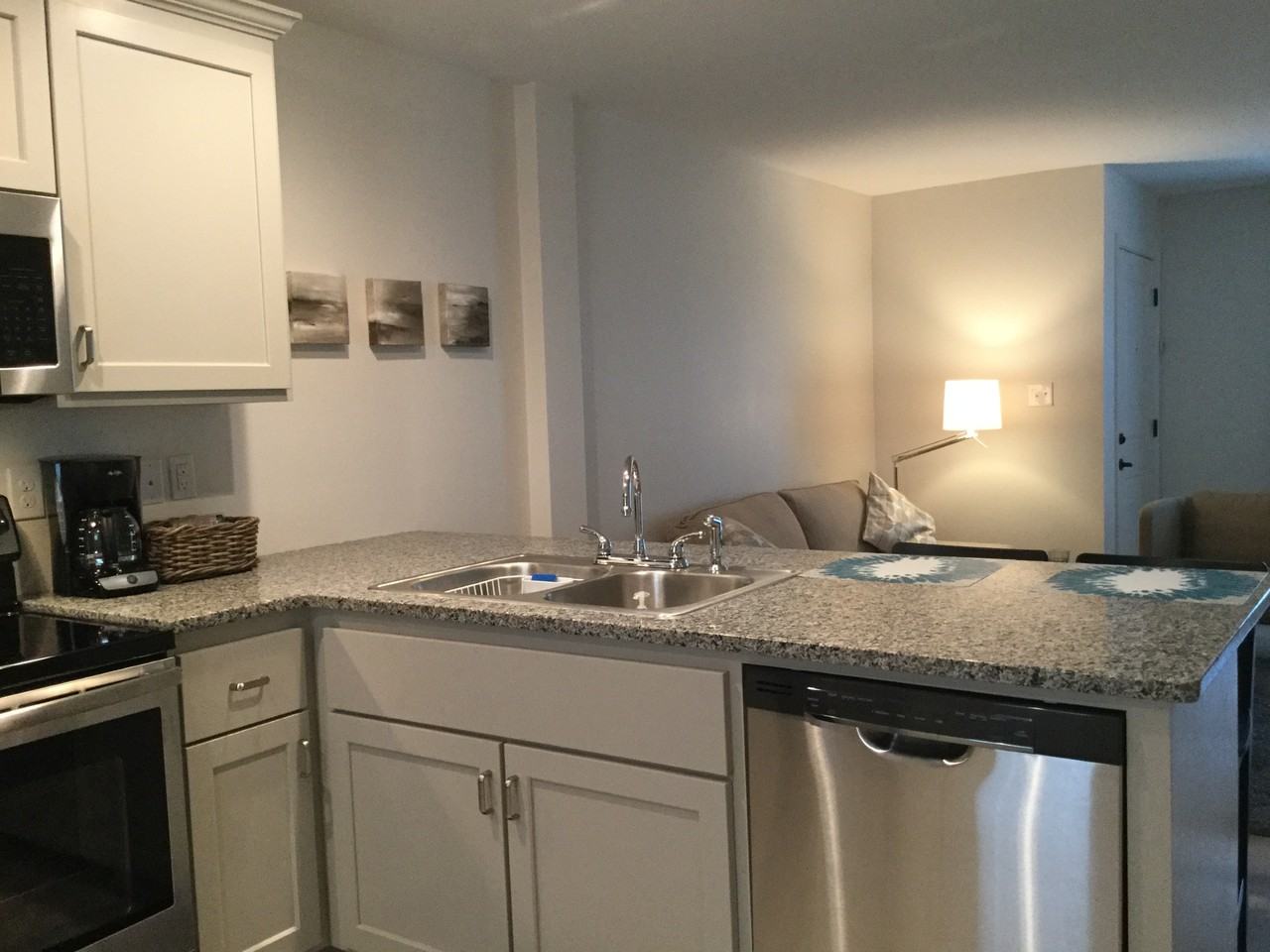 107 N Homer St - Photo 3 of 15