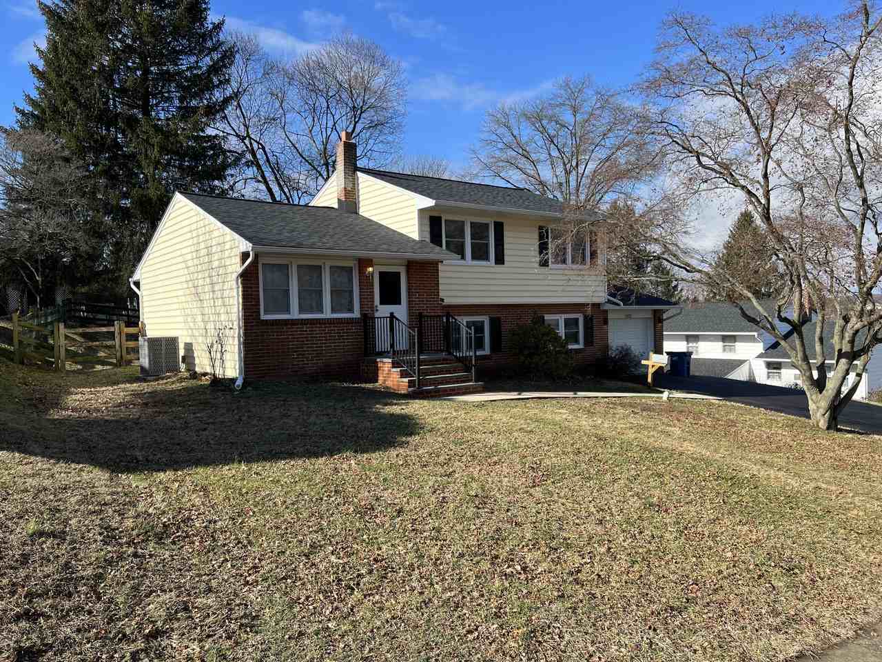 802 Meredith St #NA - Photo 2 of 27