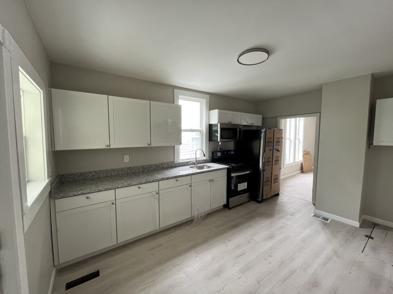 1506 E Oak St #NA - Photo 4 of 10