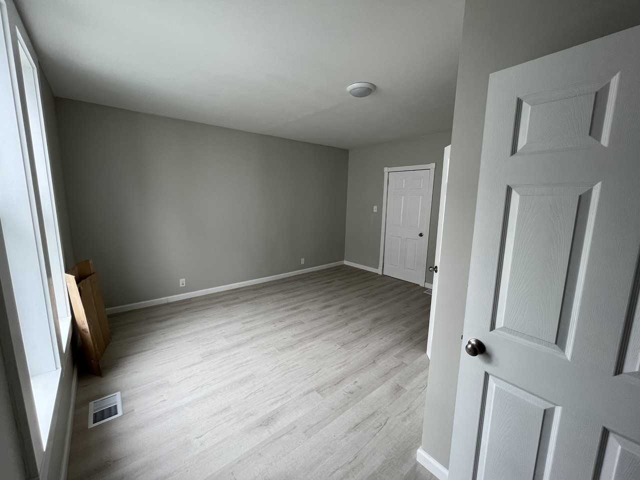 1506 E Oak St #NA - Photo 5 of 10