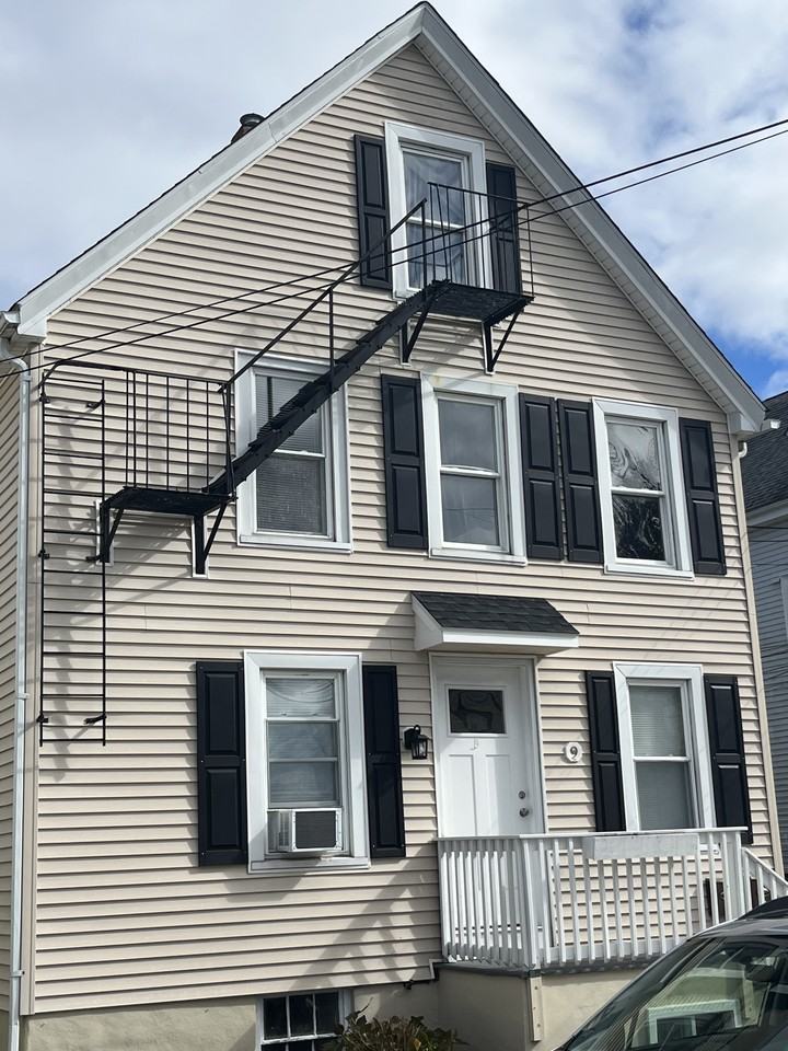 9 Easterbrooks Ave #2 - Photo 2 of 11