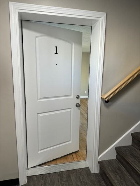 527 S 31st St #1 - Photo 3 of 11