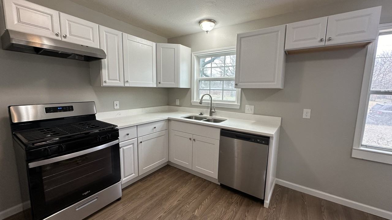 901 Johnson St #NA - Photo 7 of 22