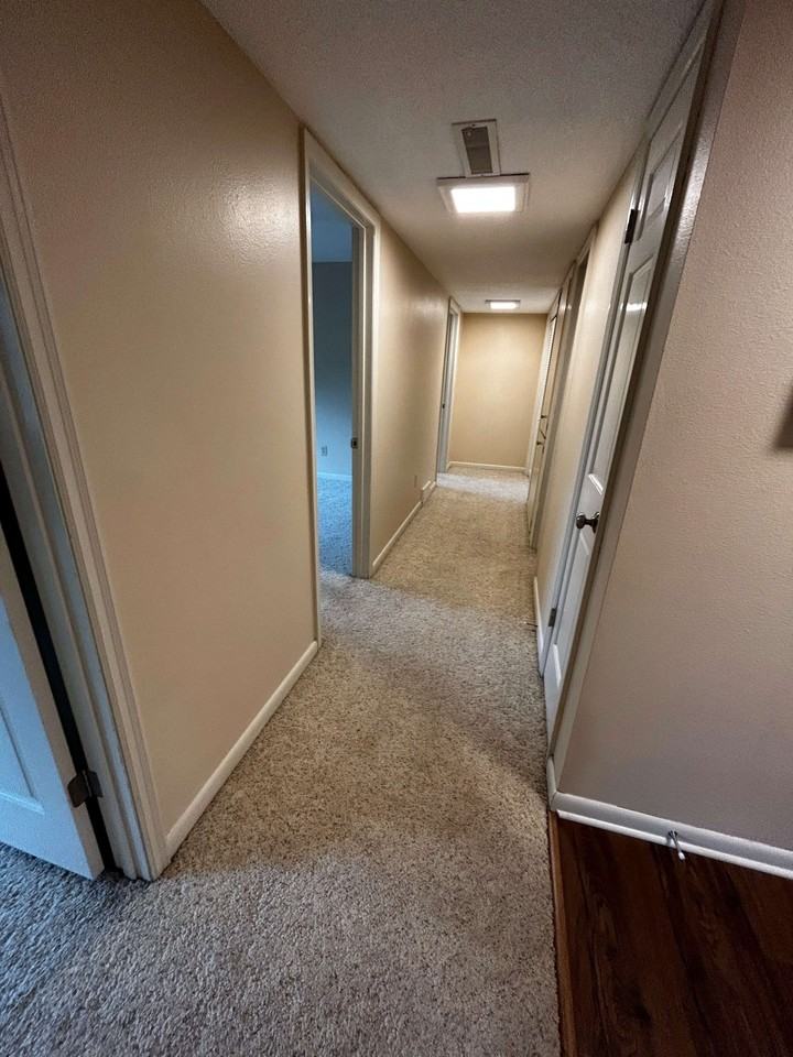 1851 Melrose Ave #216 - Photo 2 of 10