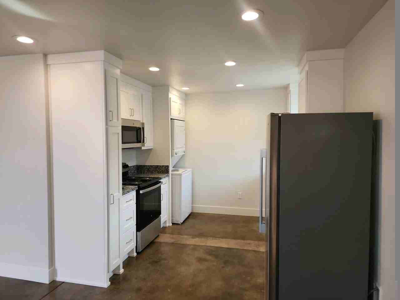 365 J St #A - Photo 6 of 11