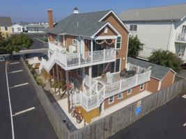 featured image of 1202 N Baltimore Ave #8