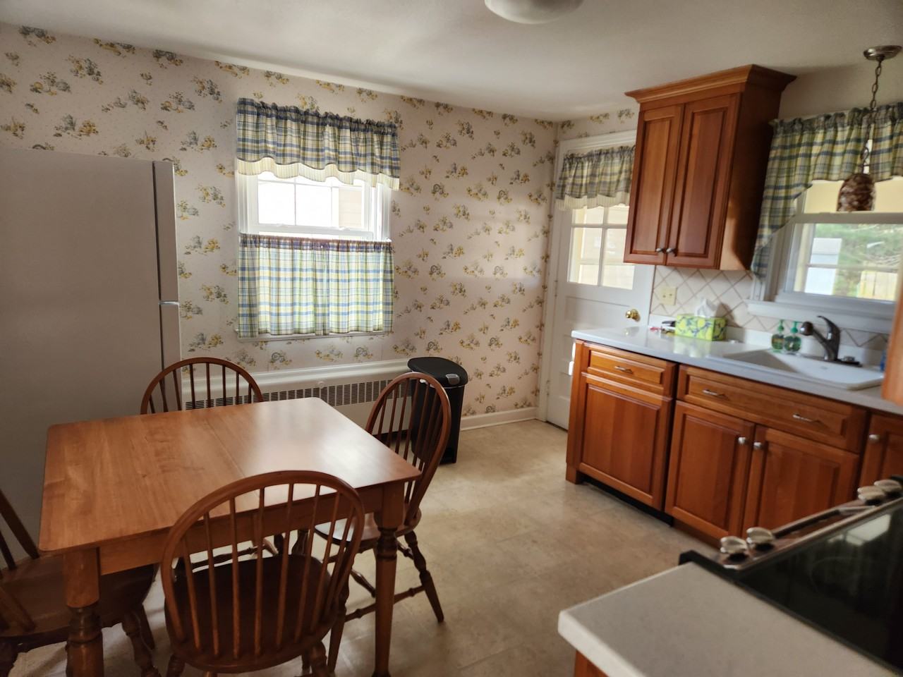 36 Lyondale Rd #NA - Photo 3 of 24