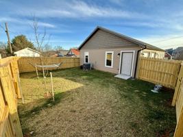 featured image of 1102 Morehead Ave Se #NA