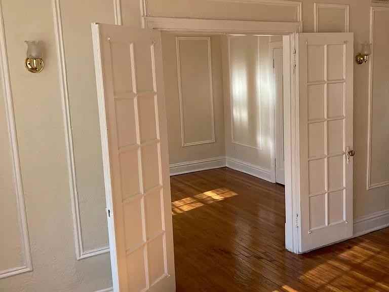 1024 Art Hill Pl #1 - Photo 3 of 8