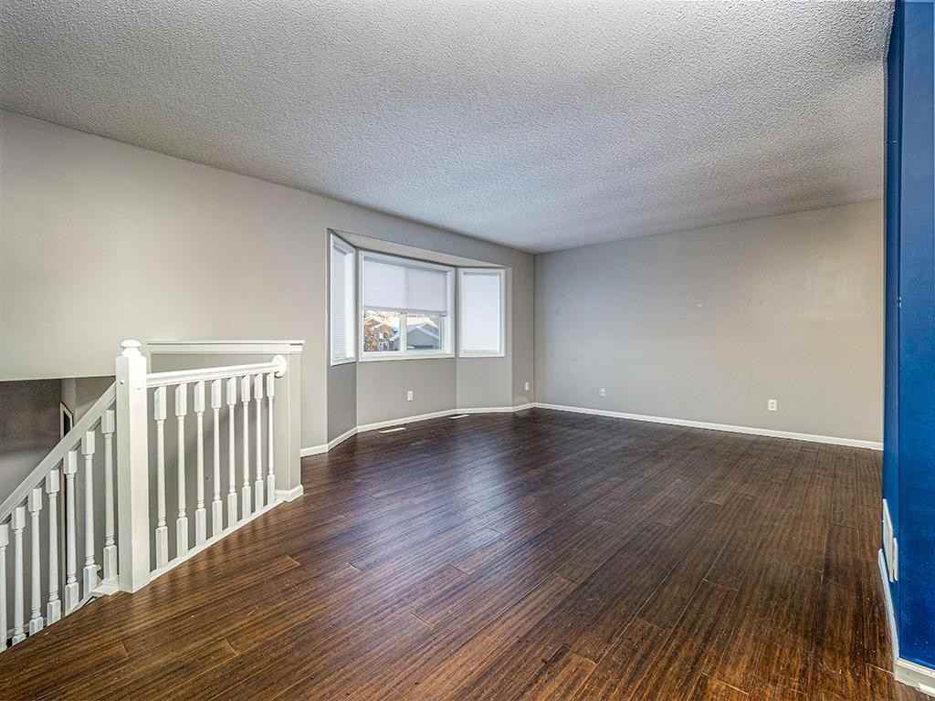 323 Fieldcrest Ave #NA - Photo 2 of 12