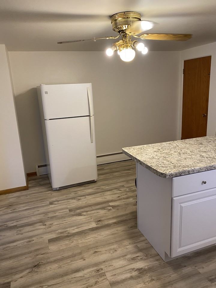 522 Susan St #NA - Photo 3 of 20