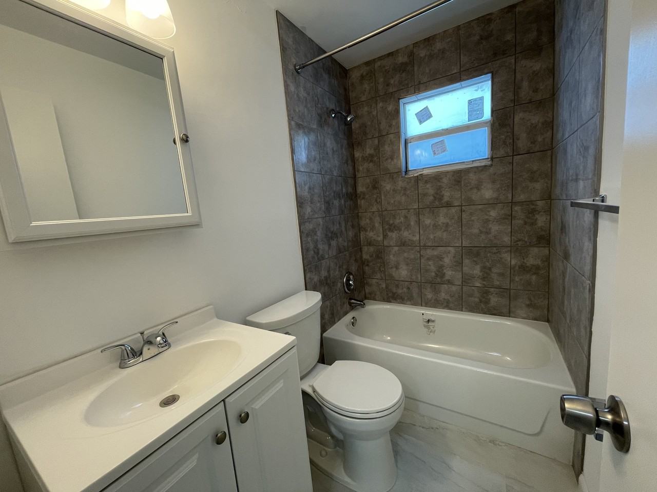 2135 Nw 7th St #4 - Photo 4 of 8