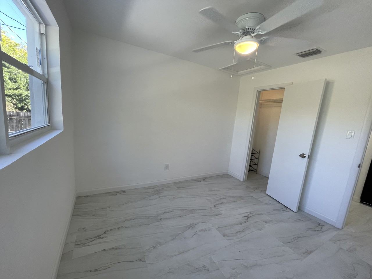 2135 Nw 7th St #4 - Photo 5 of 8