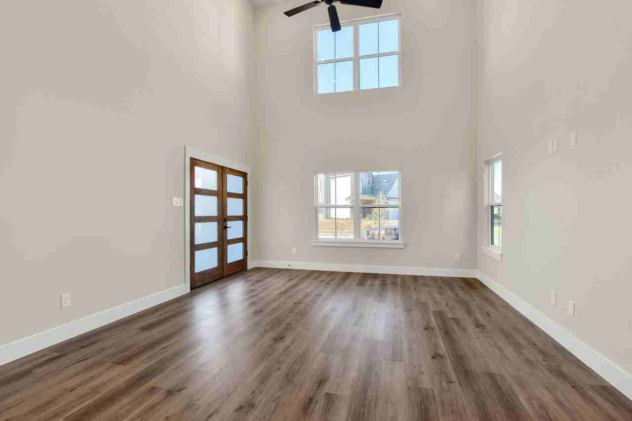 4929 Sweetbay Rd #NA - Photo 7 of 33