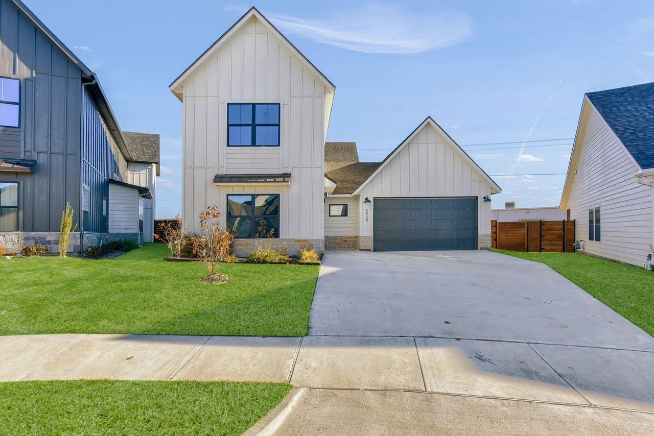 4929 Sweetbay Rd #NA - Photo 2 of 33