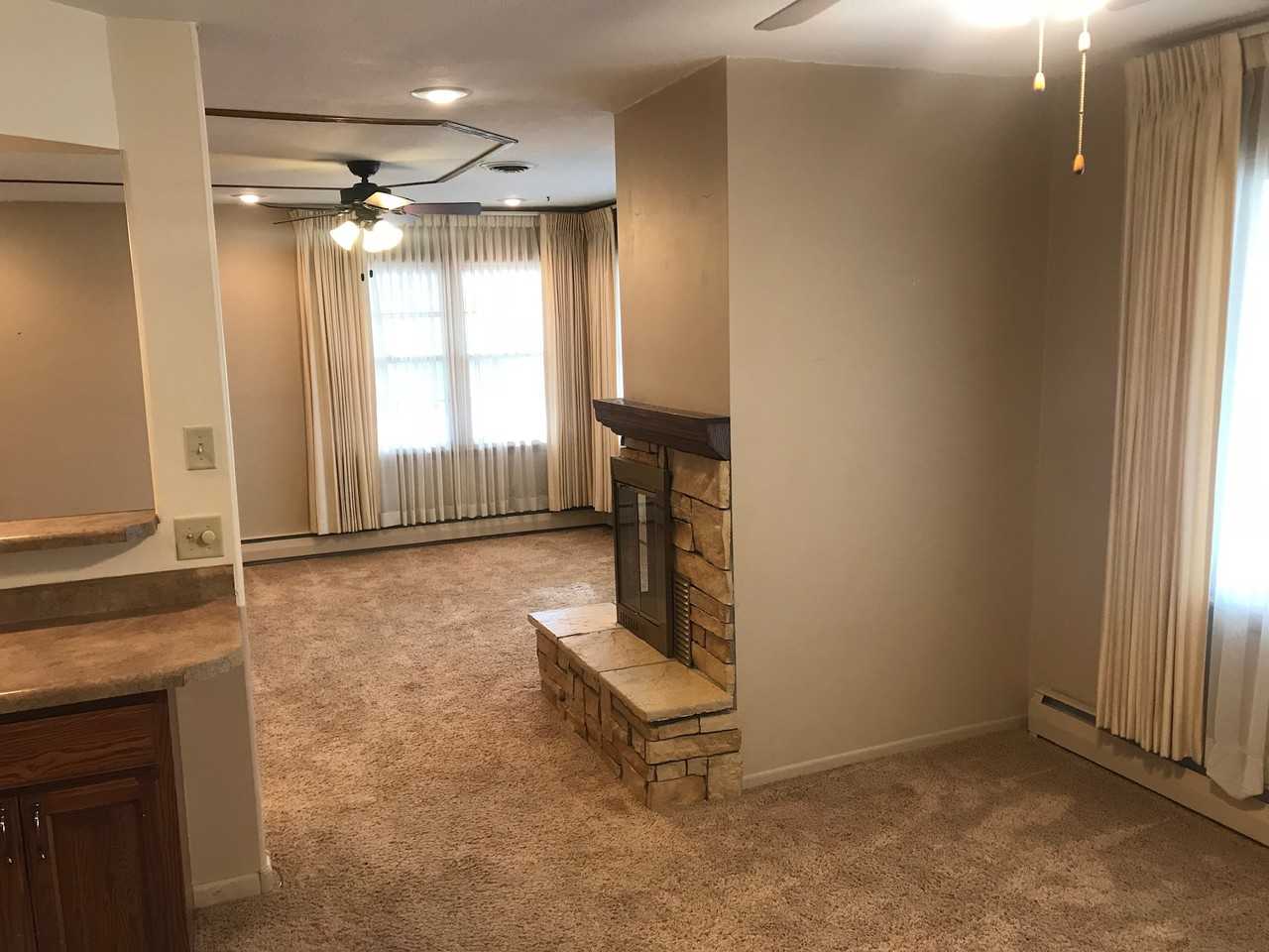 120 N 7th St - Photo 2 of 33