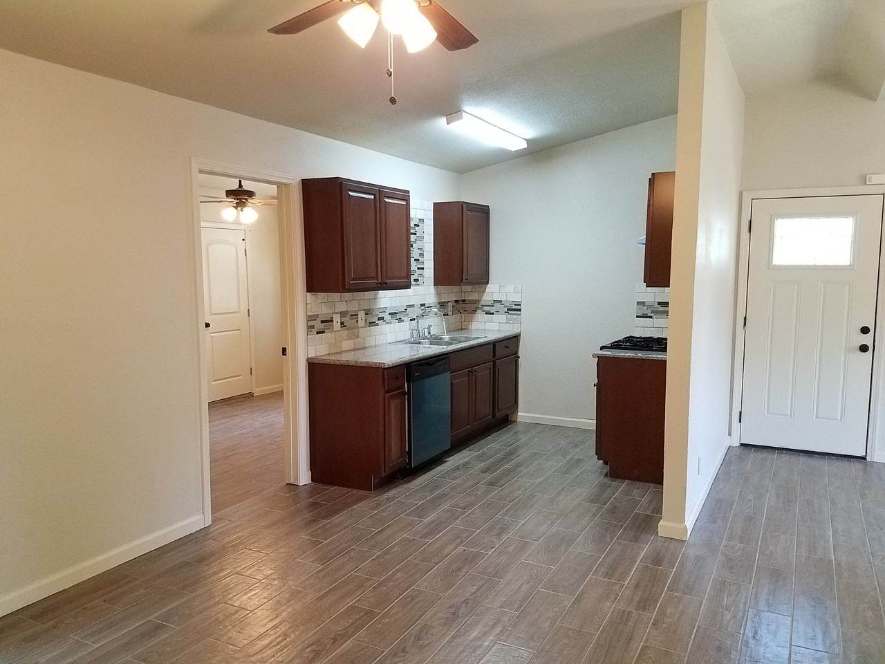 5227 Village Gln #NA - Photo 3 of 19