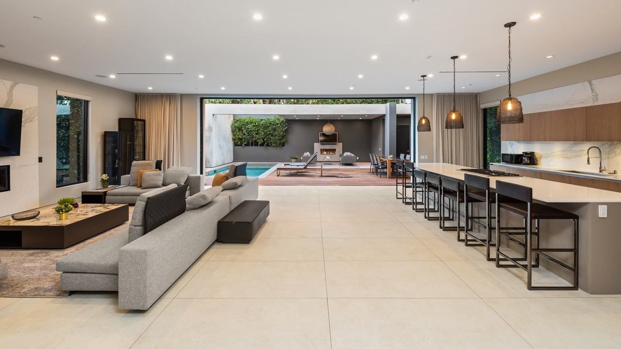 623 N Edinburgh Ave #NA - Photo 7 of 44