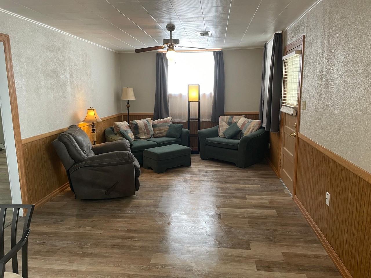 208 1/2 E Pine St - Photo 6 of 17