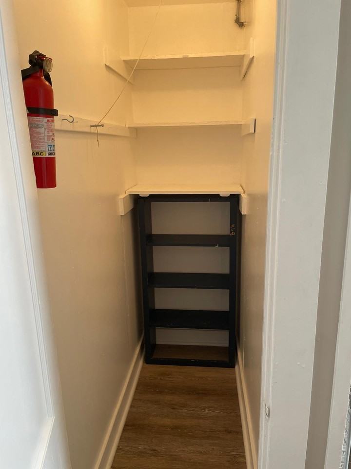 208 1/2 E Pine St #1 - Photo 7 of 15