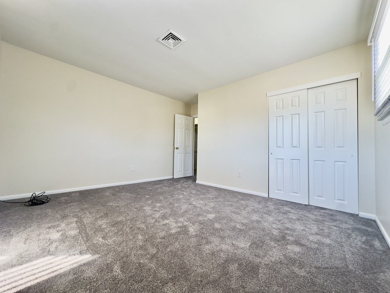 201 Strand Ave #B - Photo 5 of 15