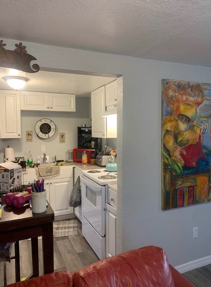 278 Ne Ark Pl #NA - Photo 3 of 25