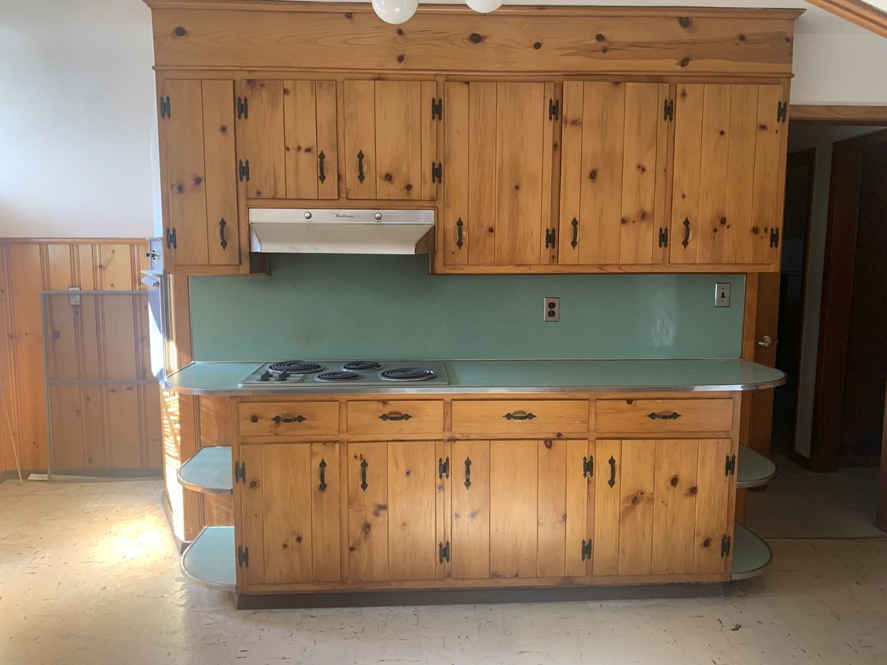 1933 Sunset Pl #02 - Photo 2 of 16