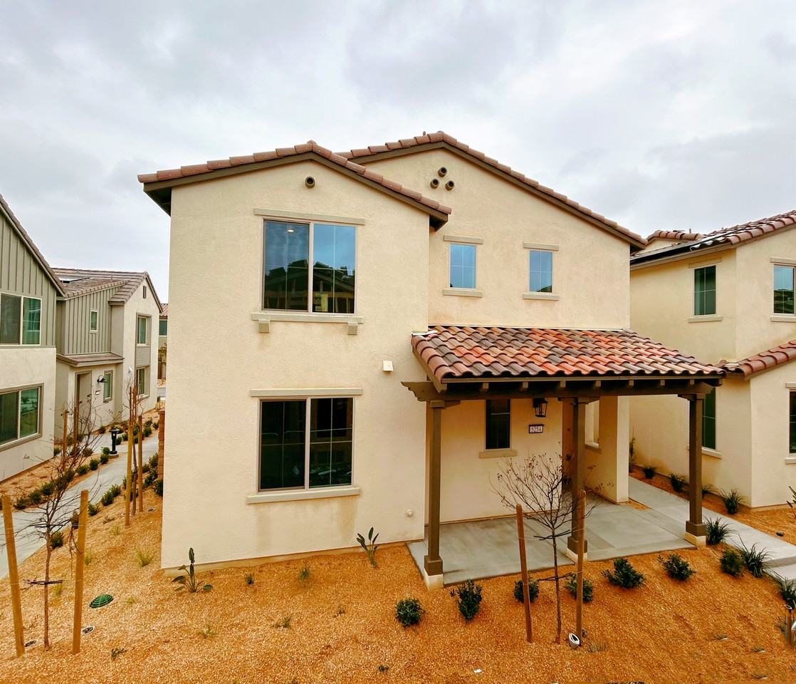 5254 Wildflower Ln #3 - Photo 3 of 36