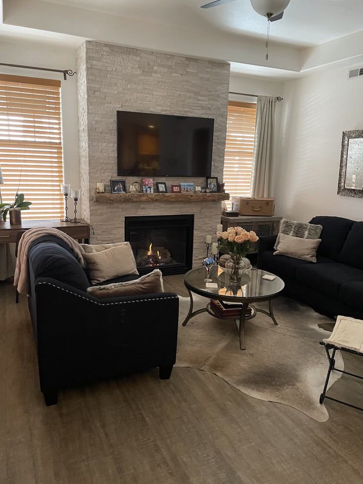 1618 Redstone Ave #E - Photo 2 of 12