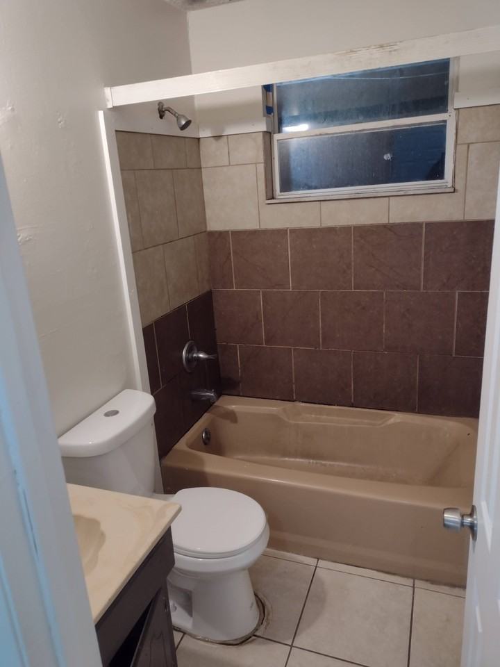 207 San Juan Ave #207 - Photo 2 of 7