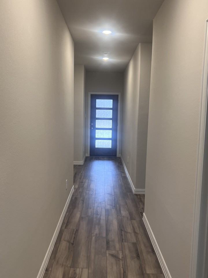 2373 Aspen Hill Dr #NA - Photo 2 of 17