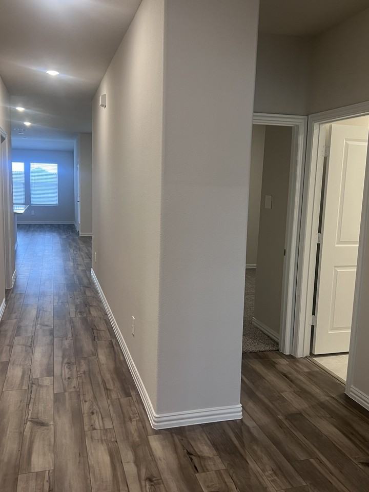 2373 Aspen Hill Dr #NA - Photo 3 of 17