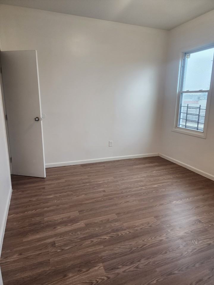 1838 Westchester Ave #3 - Photo 2 of 12