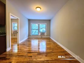 536 W Arlington Pl #103 - Photo 1 of 1